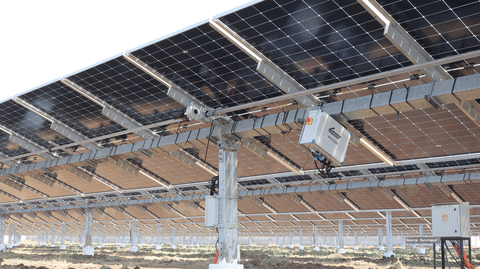 Multi-Drive Design: The Airavat tracker supports project sizes ranging from small-scale to large utility installations, combining 1P architecture with bifacial-ready geometry and multi-drive capability. 