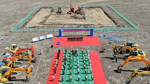CEEC Begins Construction on 900 MW CSP-PV Project in Tibet
