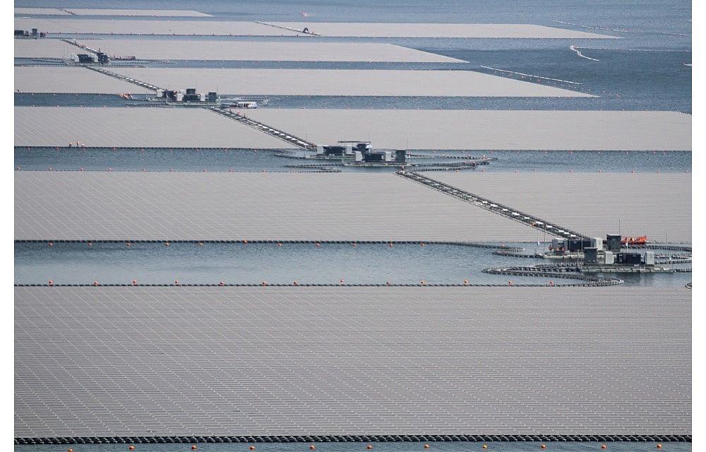 Sri Lanka Announces 700 MW Floating Solar Project
