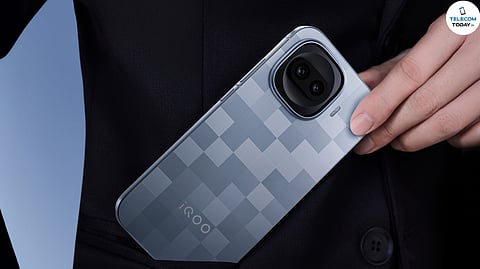 iQOO 15R Brings Flagship Performance in a Perfect Fit Design