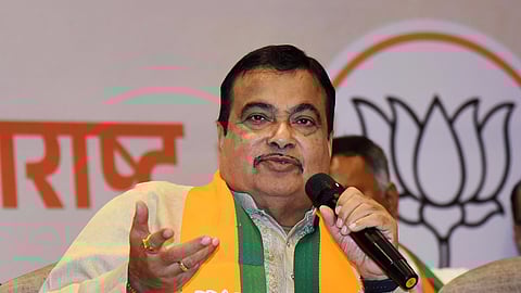 
இருசக்கர வாகனங்களுக்கு சுங்கக் கட்டணம்? : நிதின் கட்கரி விளக்கம் 