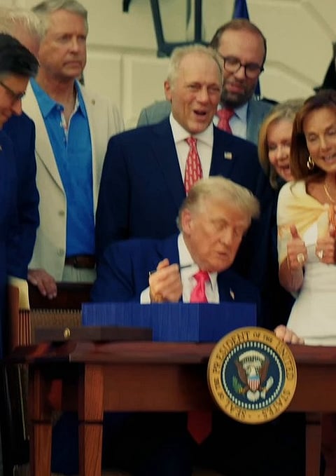 Donald Trump Announcement Of US Tariff on Canada and Mexico in Tamil 