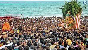 Reason Behind Tiruchendur Soorasamharam 2025 Celebrations on Lord Murugan Victory Over Demon Soorapadma Read Full Story in Tamil