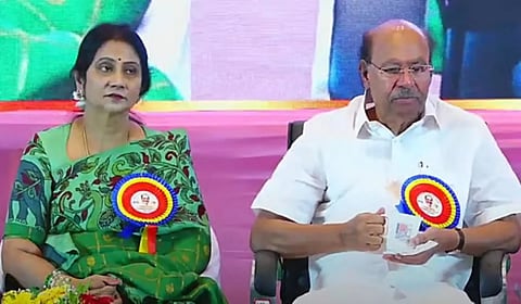 Ramadoss appointed his daughter Srikanthi as working president for PMK, Anbumani Dismissed