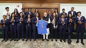 Indian women's cricket team meets PM Modi with World Cup trophy 2025, receives congratulations