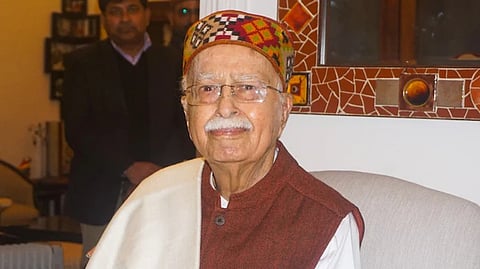 PM Narendra Modi Wishes LK Advani 90th Birthday Celebration