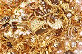 Gold prices increased by Rs.1,760 per sovereign in today, sold at Rs. 93,600