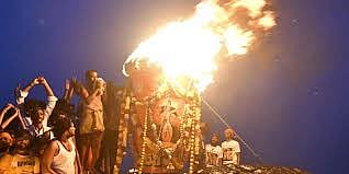 Tiruvannamalai Karthigai Maha Deepam 2025 Darshan Benefits detailed look at benefits of visiting Thiruvannamalai Maha Deepam 2025 in Tamil