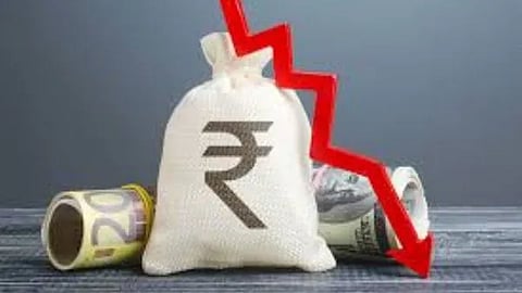 value of Indian rupee falls against US dollar has shocked world by exceeding all-time high of 91 rupees
