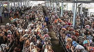 Sabarimala Makara Jyothi 2026 Date and Time in Tamil Ayyappa devotees flock to Sabarimala for the Makaravilakku pujas,tighten restrictions