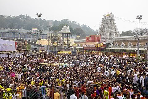 Devotees flock to Tirupati due to the holiday – Rs. 4.12 crore collected!