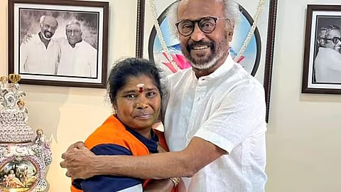 Superstar Actor Rajinikanth honours honest Sanitary worker Padma with gold chain for sanitation worker hands over 45 sovereigns of gold
