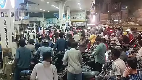 Oil company officials warn of action against spreading rumors about petrol and diesel shortage in Tamil Nadu
