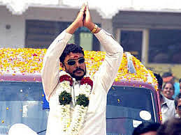 Director and actor Sundar C is contesting from the Madurai Central constituency on behalf of the New Justice Party.