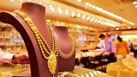 Gold Price Rises by Rs. 800 per Sovereign: Today's Gold and Silver Price Update!