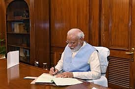 PM Modi written a letter to party leaders Lok Sabha and Rajya Sabha, urging everyone to support  Women's Bill 