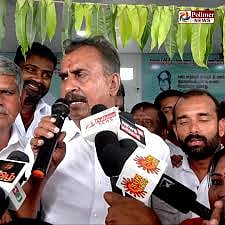 Velumani stated that there is no split in ADMK, Edappadi Palaniswami is party's general secretary