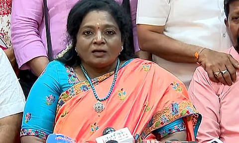 “Prime Minister Modi will drive away the cockroach Janata Party with a ‘hit’” - Tamilisai
