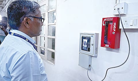 Biometric attendance system for government employees implemented, decision to expand soon
