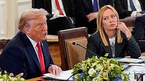 Italian Prime Minister Meloni has hit back at Trump's criticism, publicly warning that they will not bow to anyone.