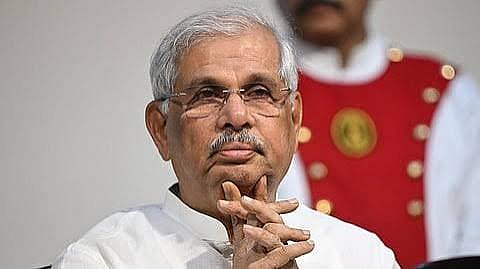 DMK and AIADMK, met Governor Arlekar leveled a series of allegations against  TVK govt