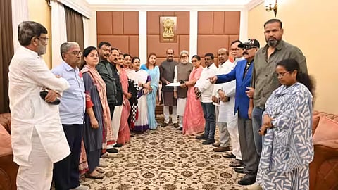17 mp,s from EX-TMC and current NCPI party where expected to join on bjp soon and it makes  bengal political landscape 