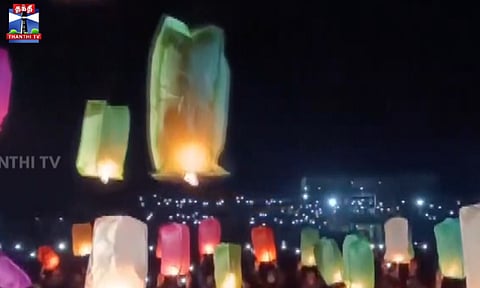 மணிப்பூரில் பறக்கவிடப்பட்ட வண்ணமயமான ஆகாய விளக்குகள்