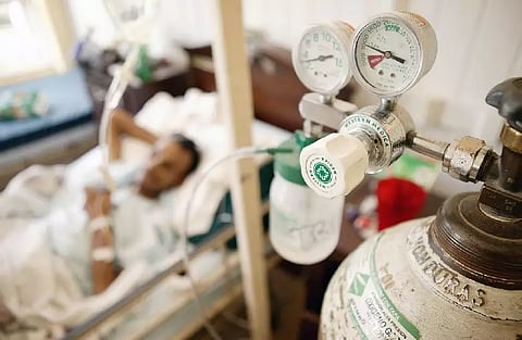 கொரோனா வைரஸ் தடுப்பு நடவடிக்கை - மாவட்ட ஆட்சியர்களுக்கு மருத்துவத்துறை செயலாளர் ராதாகிருஷ்ணன் உத்தரவு