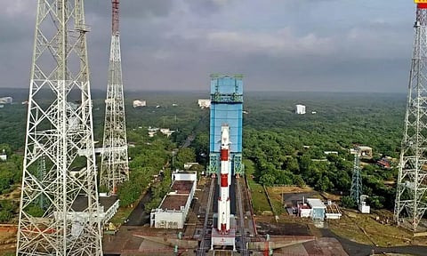 இஸ்ரோவின் பிஎஸ்எல்வி-சி54 ராக்கெட் இன்று விண்ணில் பாய்கிறது