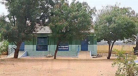 சத்துணவு அரிசியில் புழுக்கள் - அரசு நடவடிக்கை எடுக்க மக்கள் கோரிக்கை