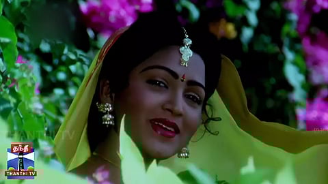 குஷ்பூ திரைத்துறையில் காலடி எடுத்து வைத்து 45 ஆண்டுகள் நிறைவு...