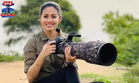 புலியின் அந்த லுக் - போட்டோகிராஃபியில் கலக்கும் சதா