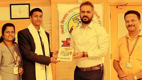 PCMC Employee’s Son Becomes Army Lieutenant, Honored by Commissioner Shekhar Singh