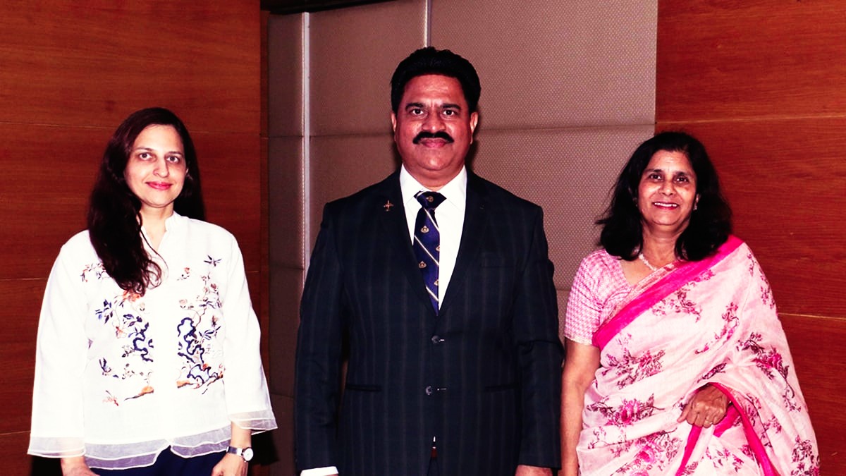 Dr. Manasi Godbole-Gharpure (L), Dr. Jeevan Ladi (M), Prof Dr Mrs Ranjana Pande (R)