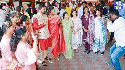 35 Couples Register Their Marriages on Valentine’s Day