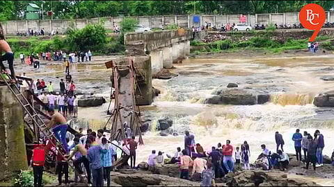 New Bridge and Entry Fee Planned to Boost Tourist Safety in Pune
