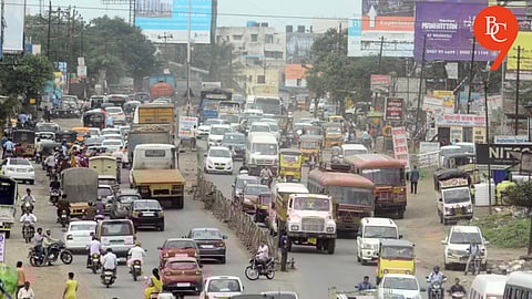 Wagholi Traffic Eased with New Experimental Measures by Pune Police