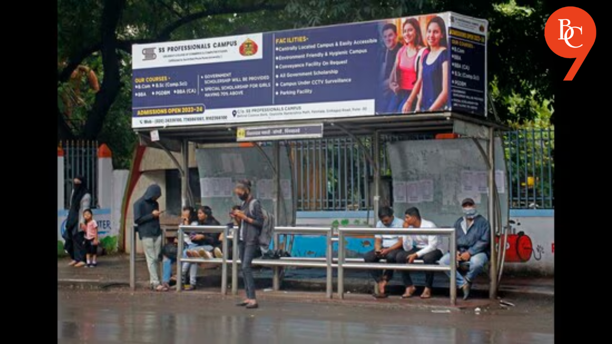 Pune Set to Get Smart Bus Stops Modeled After Delhi