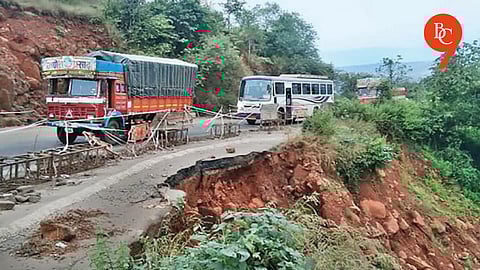 Traffic to Be Halted at Dive Ghat for Blasting Work on Palakhi Highway