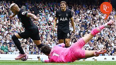 Tottenham score the second goal just before halftime