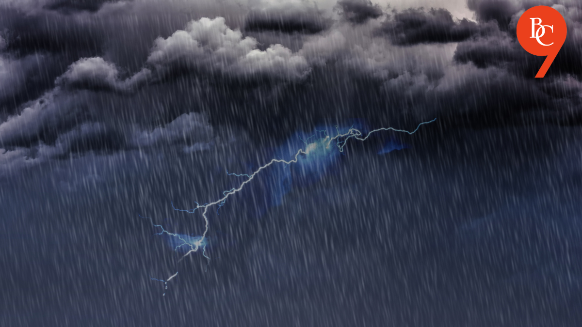 IMD Issues Heavy Rain Alerts: Yellow for Pune, Orange for Mumbai, Red for Parts of Maharashtra