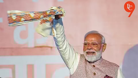 PM Modi Celebrates Bihar Victory with 'Gamcha Style' at BJP HQ