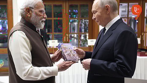 Putin Arrives in India for First Visit Since Ukraine War; PM Modi Welcomes With Bhagavad Gita