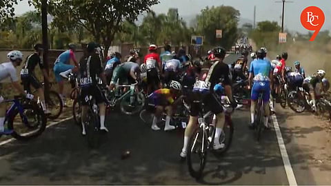 Cyclists Collide During Pune Grand Cycle Tour Due to Narrow Road Stretch; Bajaj Pune Tour Issues Statement