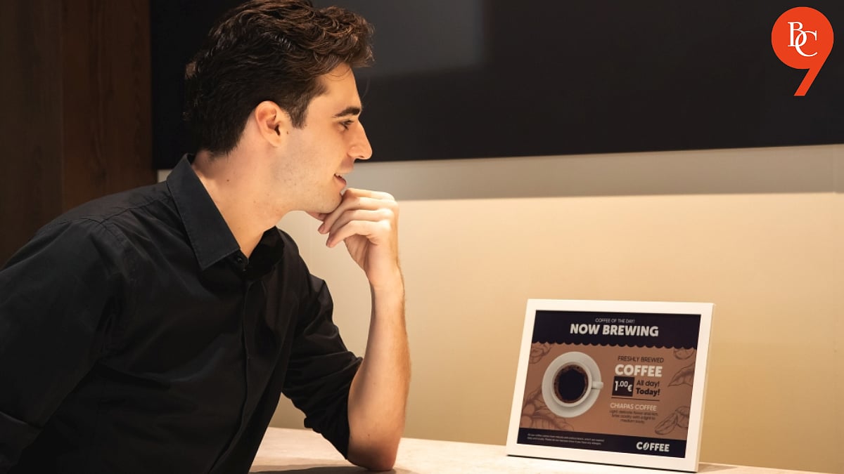 Samsung Unveils 13-Inch Paper-Thin Display with Near-Zero Power Use and 40% Lower Carbon Emissions