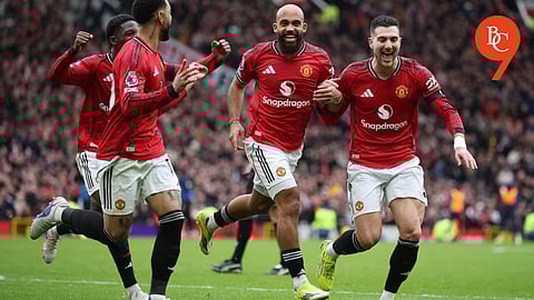 Carrick’s Midas touch: United march on as Romero red card sinks Spurs