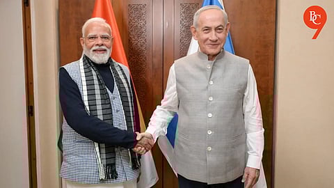 Netanyahu Surprises PM Modi at Joint Dinner Wearing ‘Modi Jacket’ and Kurta | Watch
