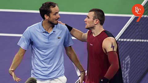 Medvedev capitalizes on controversial call to end Draper’s title defense and move to Semis