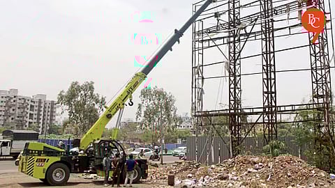 Pune Civic Body Fails to Account for ₹404 Crore Hoarding Dues, Faces Heat Over Inaction