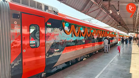 Mumbai-Bengaluru Vande Bharat Sleeper Via Pune-Solapur Route; Fares to Be 20% Higher Than Rajdhani